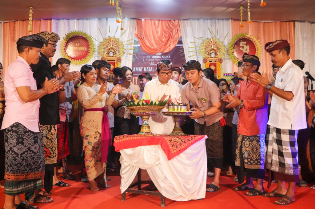 Hadiri HUT ST Yudha Muka, Dajan Peken, Mengwitani